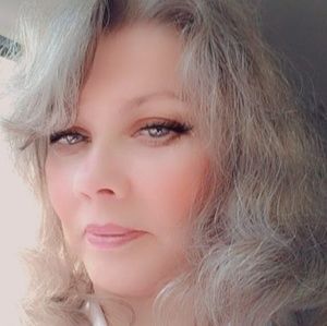 Meet your Posher, Elsie